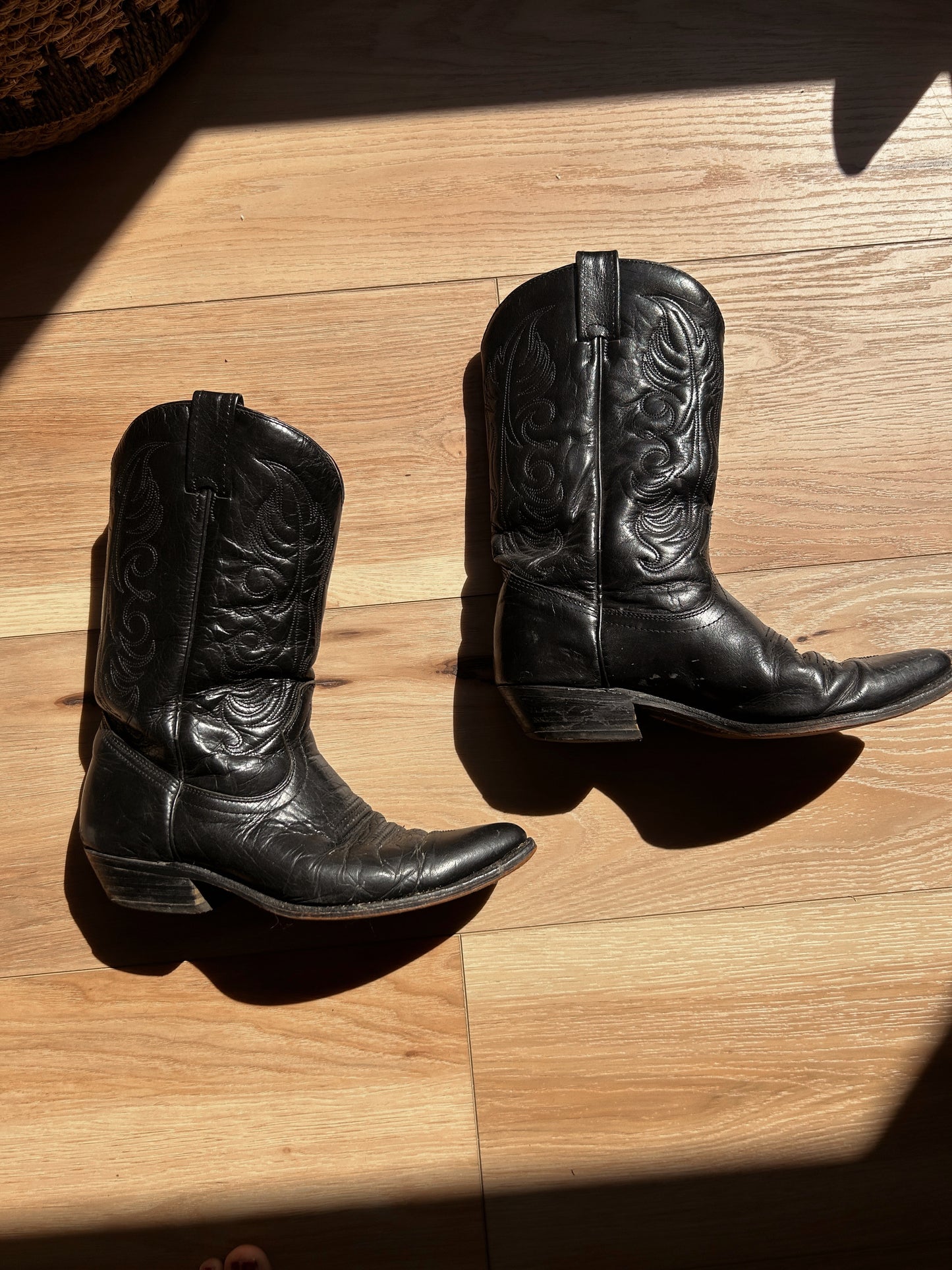 vintage cowboy boots