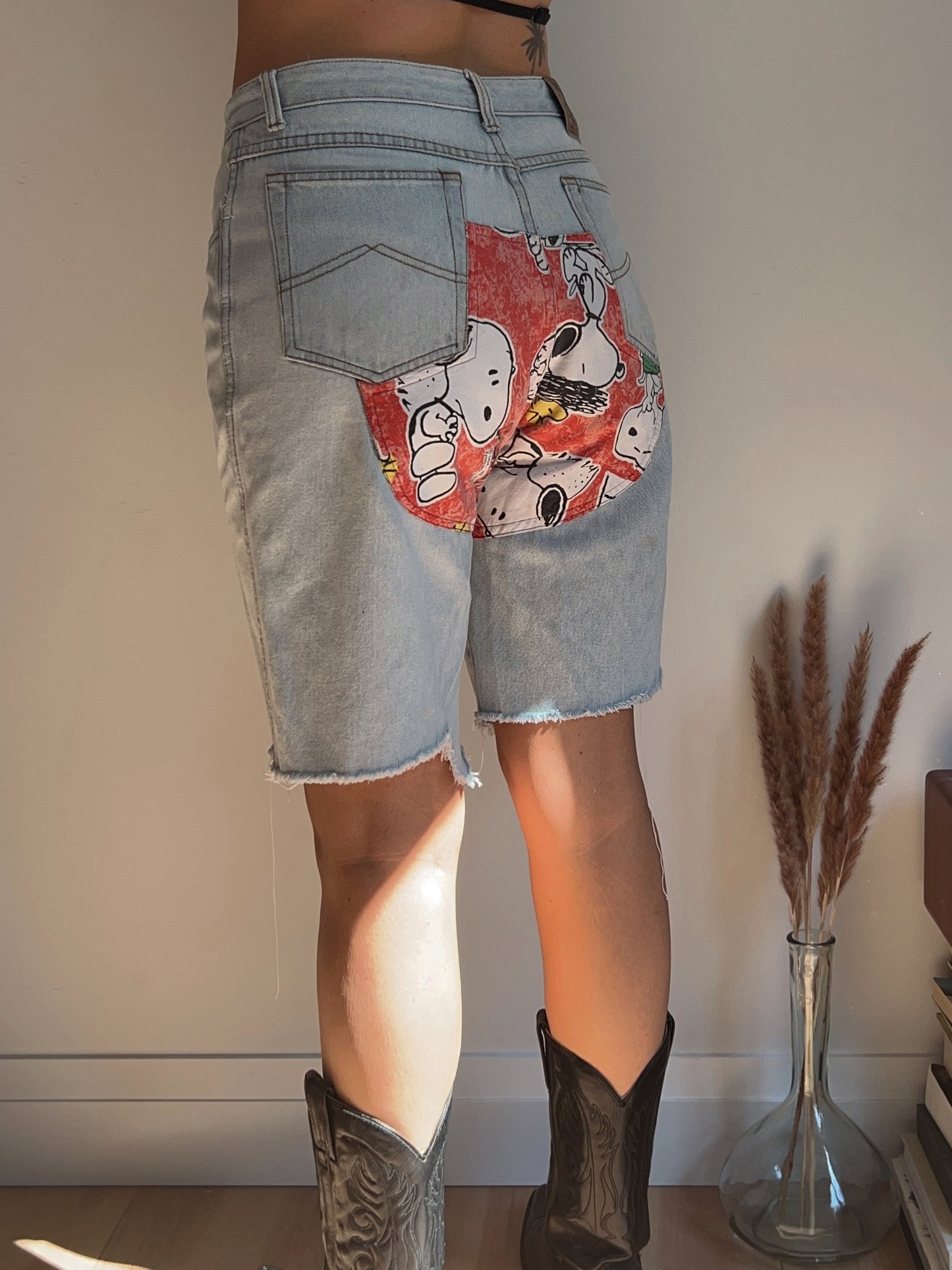 bugle boys snoopy jorts