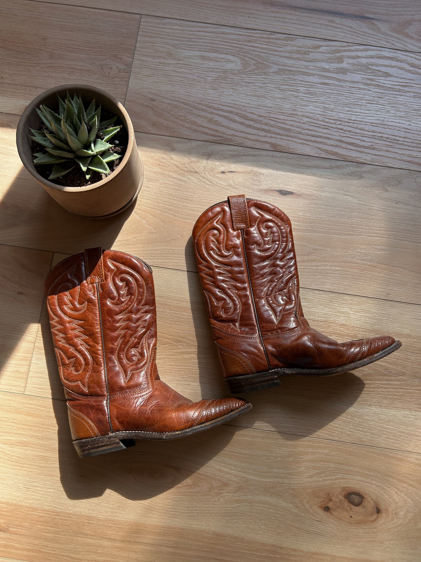 brown cowboy boots