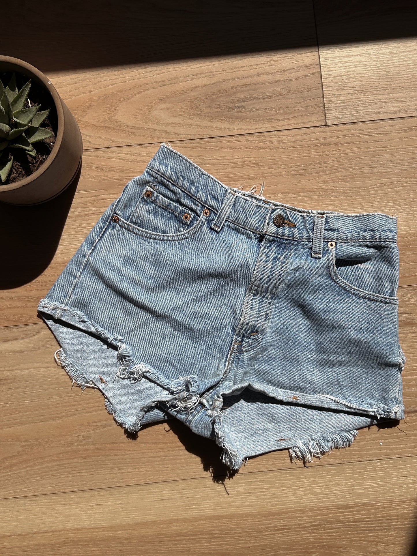 vintage levi’s shorts